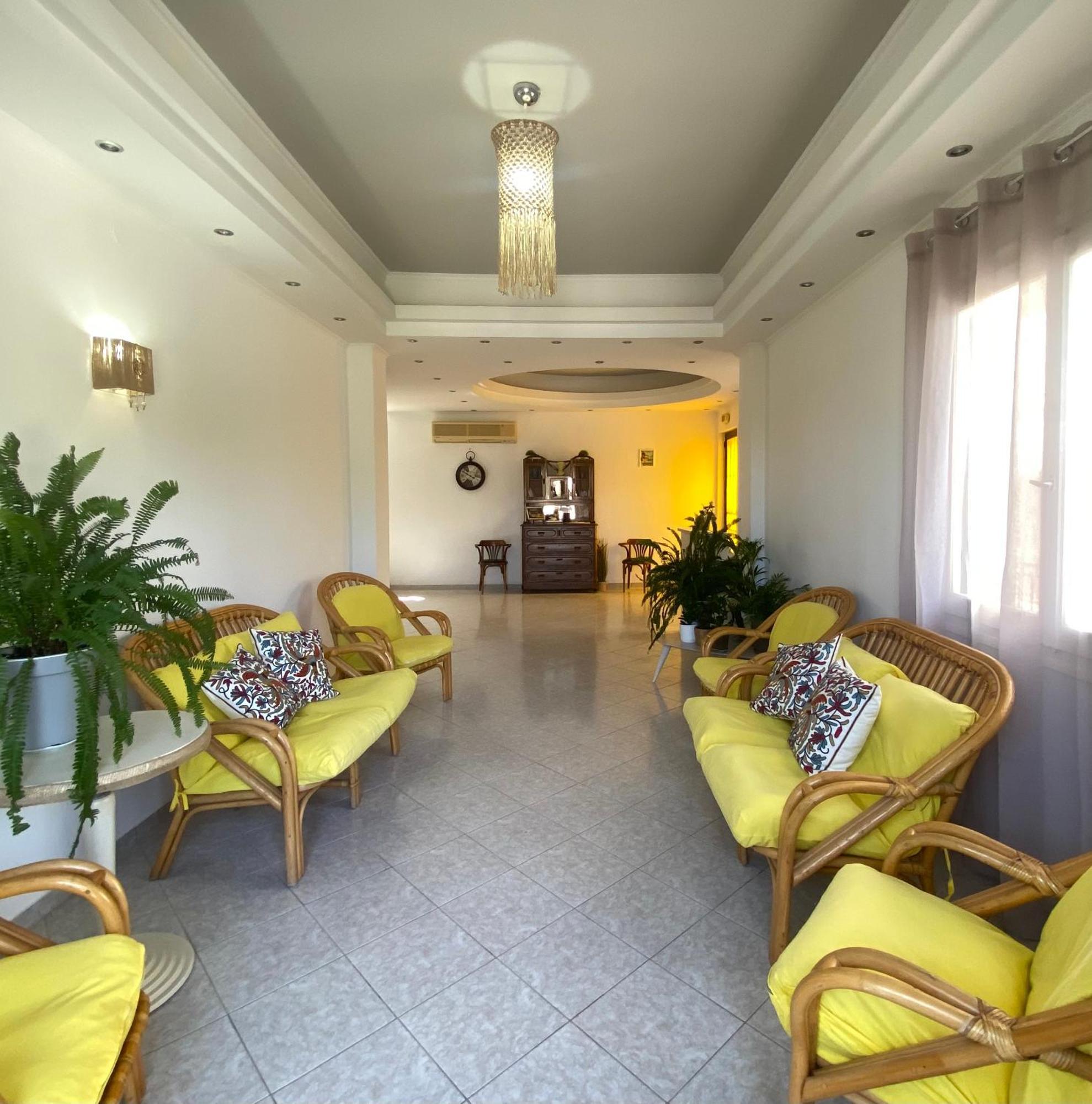 Lemon Art Hotel Apartments Tolón Zewnętrze zdjęcie